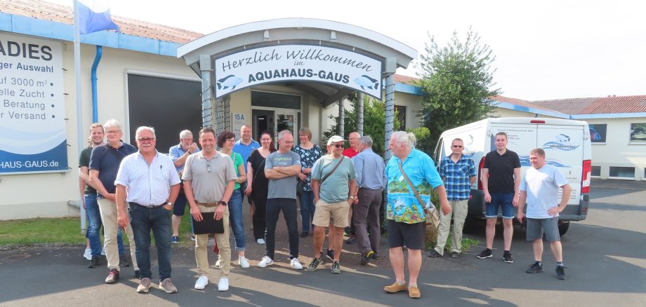 Gruppenfoto der Teilnehmerinnen und Teilnehmer